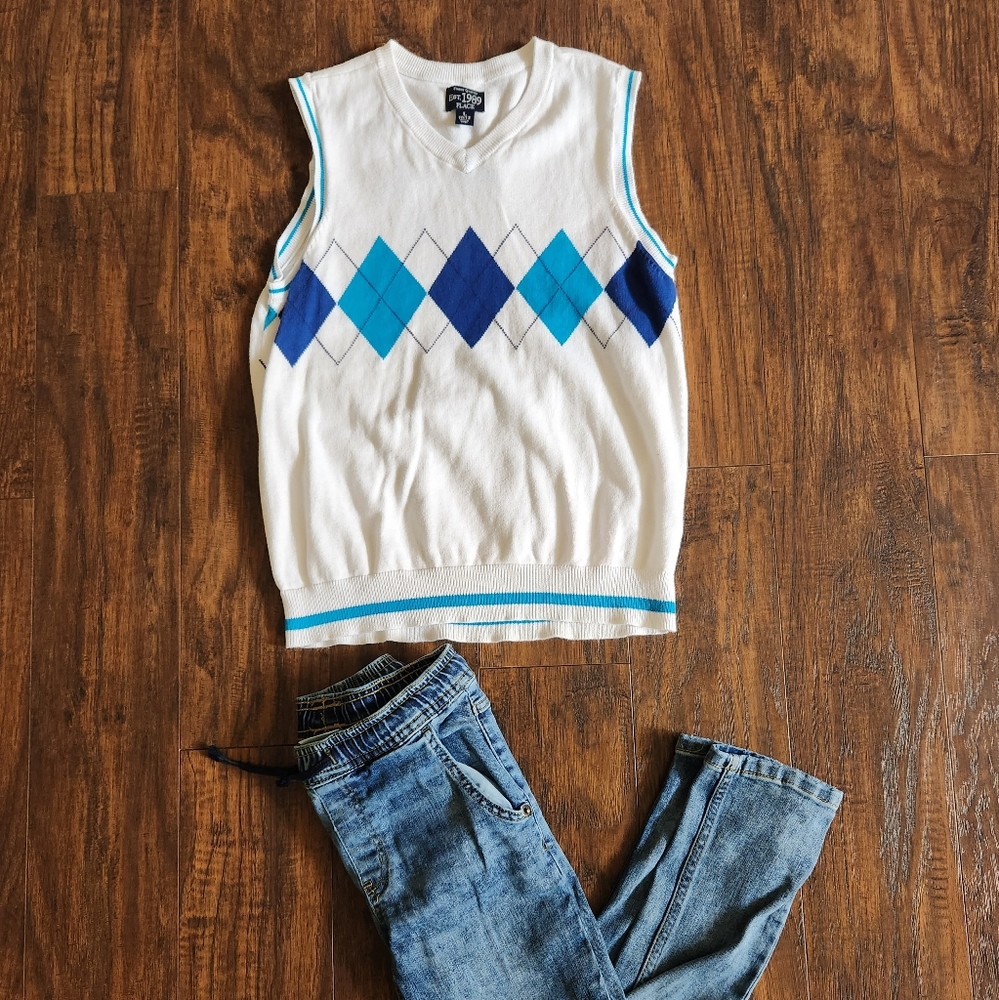 Boys 10/12 Sweater And Size 7 Jeans